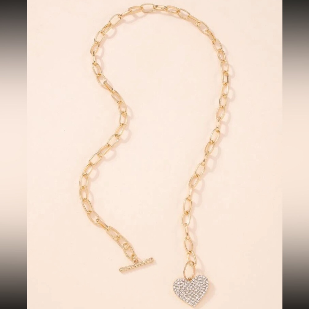 NWT Rhinestone Heart Paper Clip Silver Toggle Charm Necklace - Picture 6 of 7